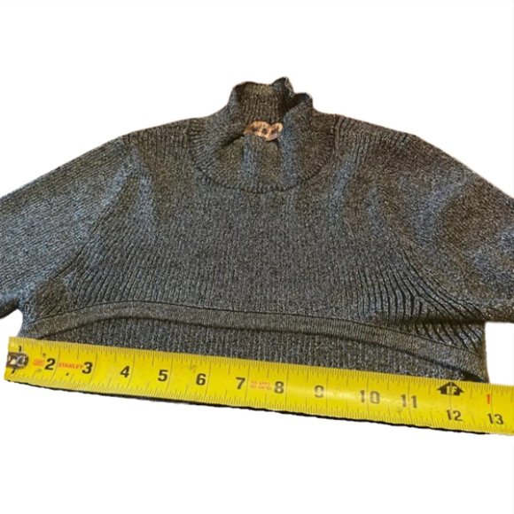 Shiny Metallic Cut Out Crop Top - Picture 7 of 7